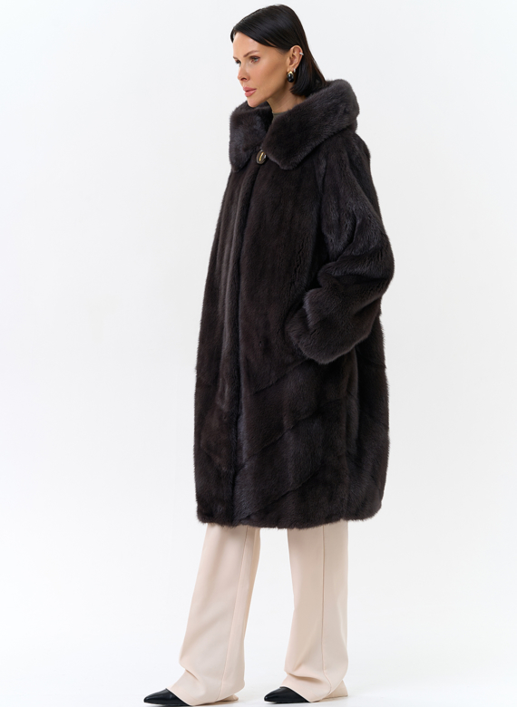 Шуба из норки с капюшоном