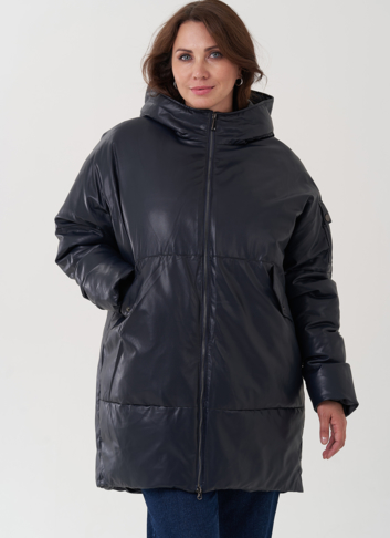 Женский пуховик синего цвета из эко кожи