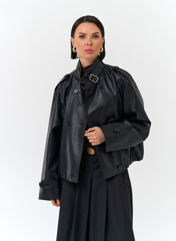 Женская куртка из эко кожи черного цвета