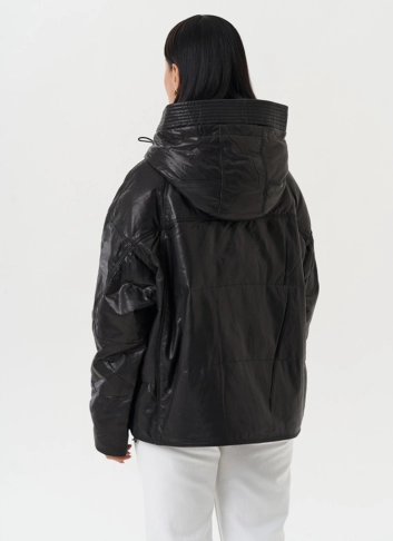 Утепленная куртка из натуральной кожи с капюшоном