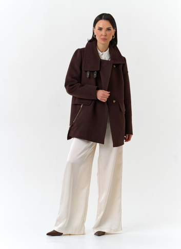 Женское укороченное пальто с воротником стойкой