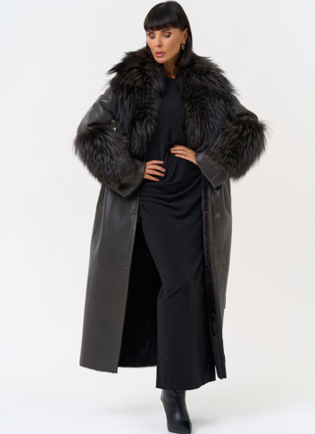 Женская натуральная дубленка с отделкой из меха лисы