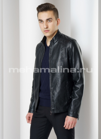 Куртка из эко кожи на молнии
