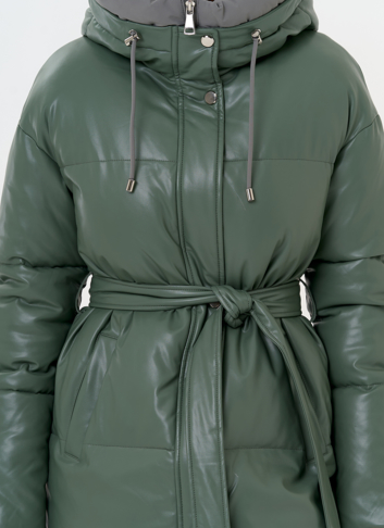 Женский пуховик из эко кожи с капюшоном