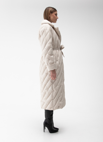 Женский пуховик с английским воротником