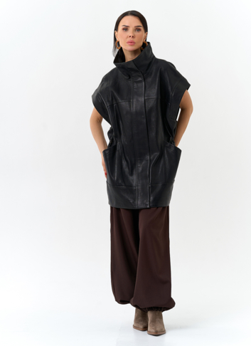 Женская куртка из натуральной кожи со съемными рукавами