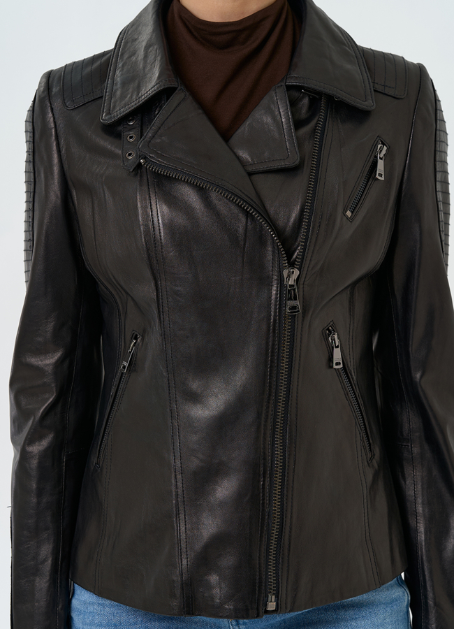 Женская кожаная куртка модель № 30076 универмаг малина