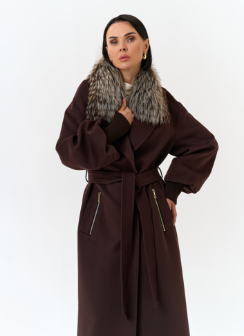 Женское длинное пальто с отделкой из меха лисы