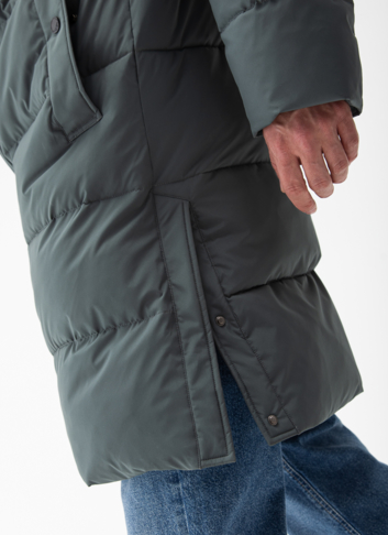 Мужской пуховик с капюшоном 