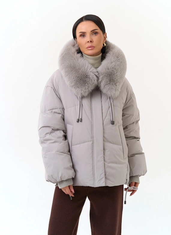 Женская куртка с капюшоном из меха песца фото