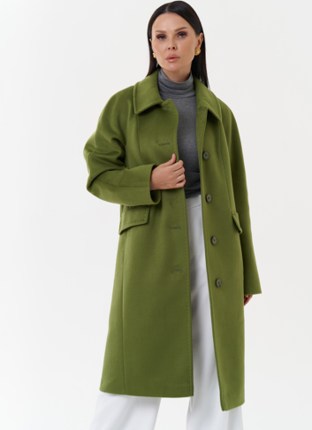 Женское пальто зеленого цвета с поясом