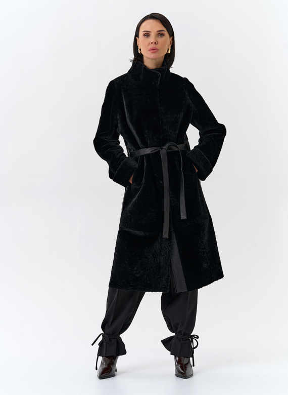 Женская двухсторонняя дубленка с поясом