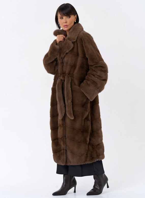 Длинная шуба с английским воротником фото