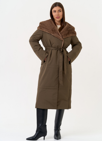 Женское пальто с капюшоном из эко меха под норку
