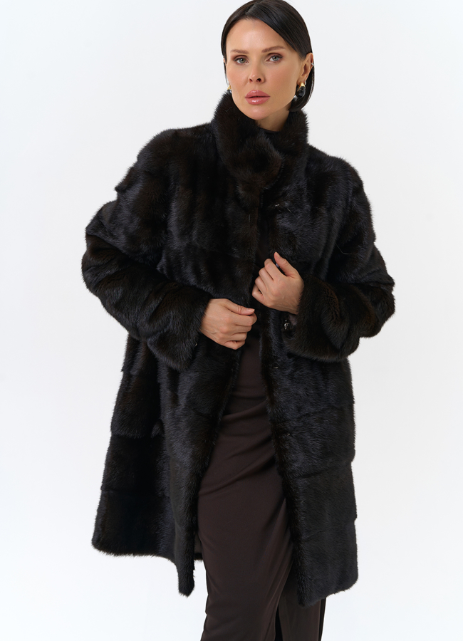 Поперечная шуба из норки модель № 25892 меха малина